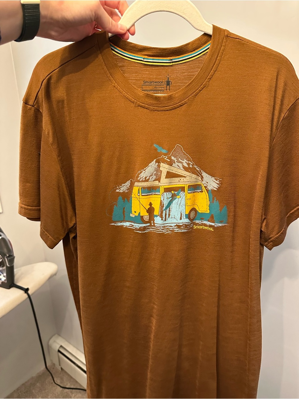 Smartwool Men's Rust Brown Short-Sleeve Graphic Tee with Yellow Van